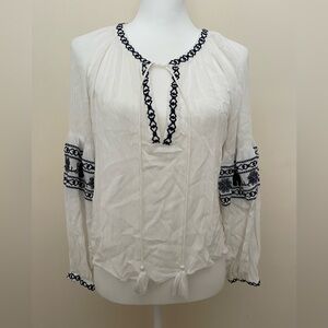 FOREVER 21 - white and blue beachy long sleeve - size small